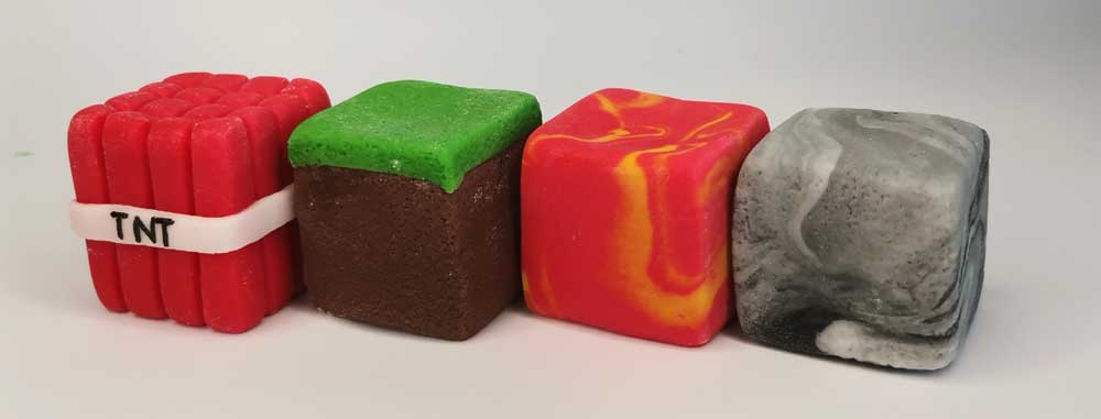Cukrowa kostka lawa na tort jak z Minecraft - obrazek 3